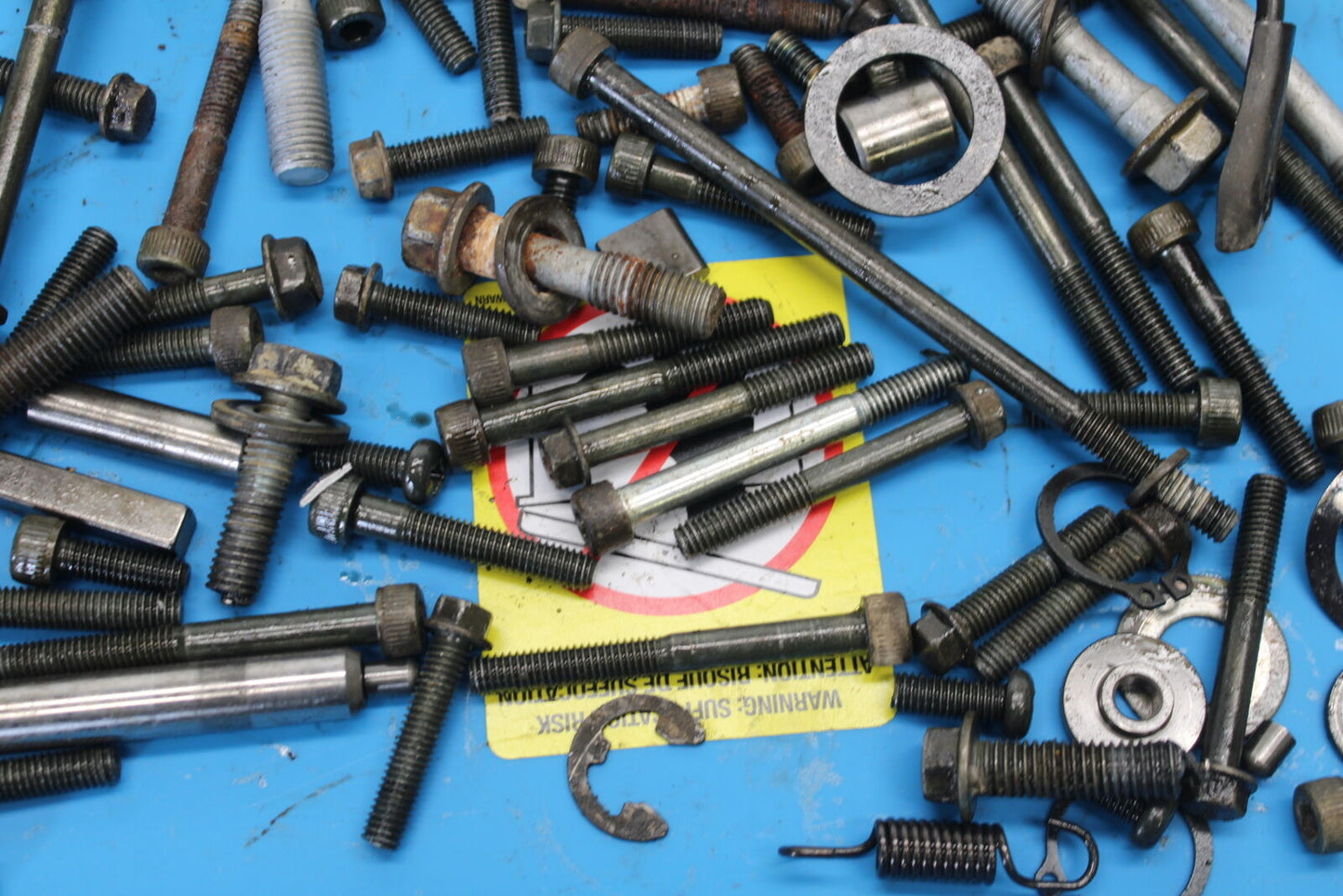 01-05 YAMAHA RAPTOR 660R ENGINE MOUNTING BOLTS HARDWARE MOTOR SCREWS BB695