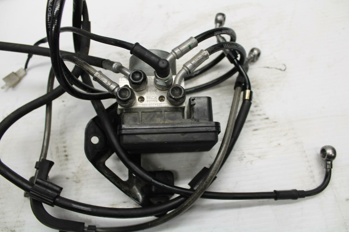 18-20 HUSQVARNA VITPILEN 401 ABS PUMP UNIT MODULE LINES BB248