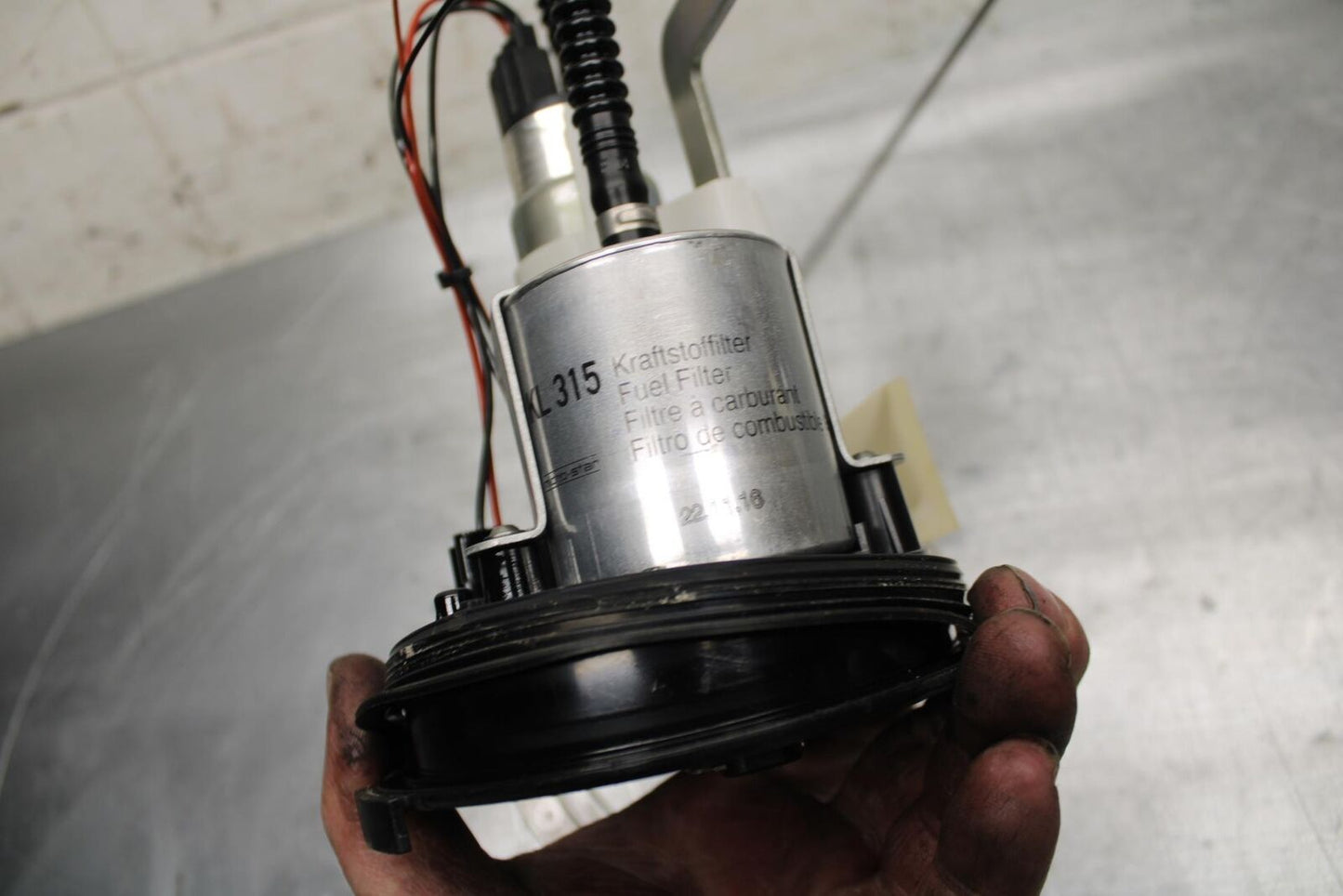 17-20 BMW S1000R FUEL PUMP GAS PETROL SENDER UNIT BB488