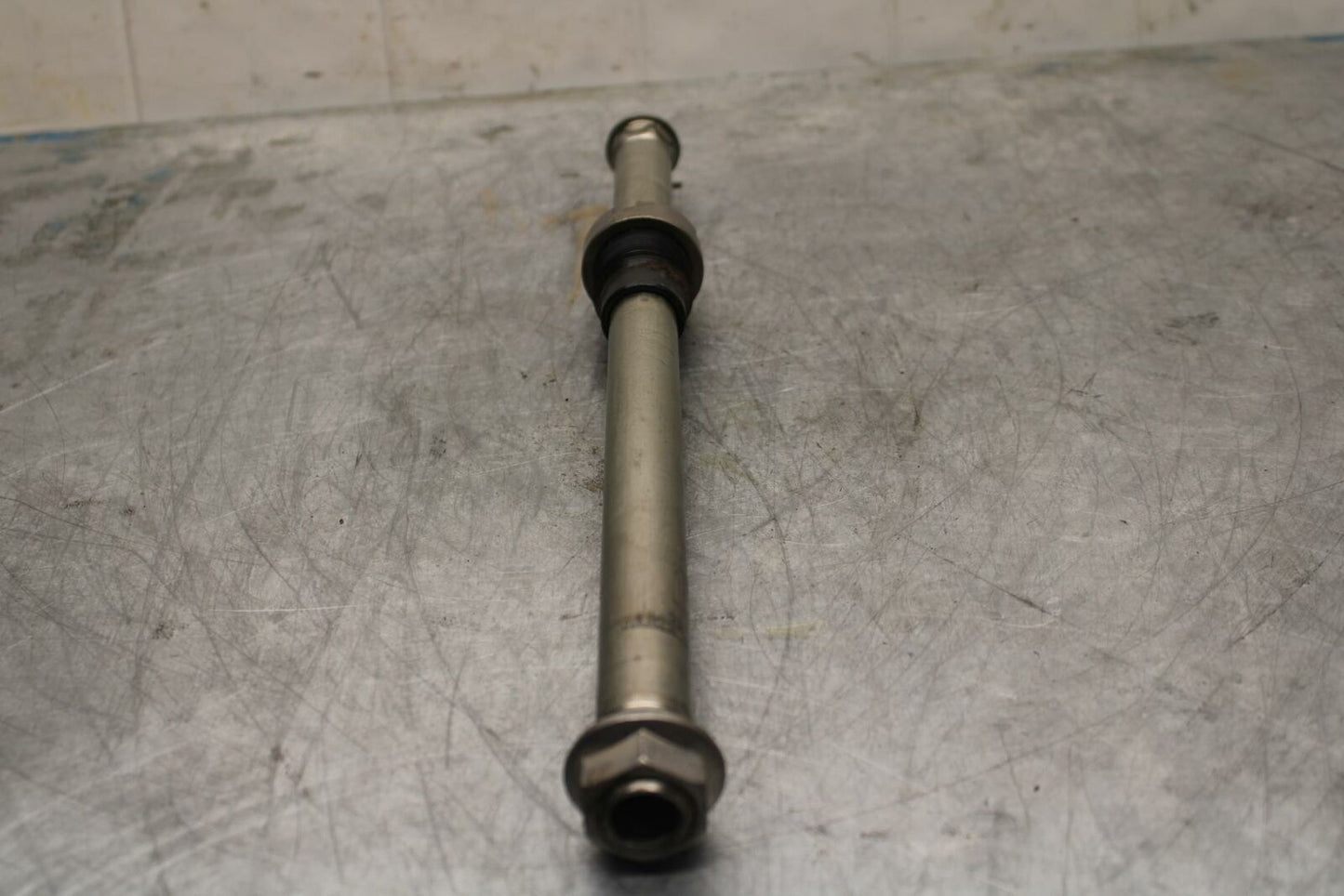 19-20 KAWASAKI NINJA ZX6R ZX636 REAR BACK SWINGARM BOLT SUSPENSION PIVOT BB419