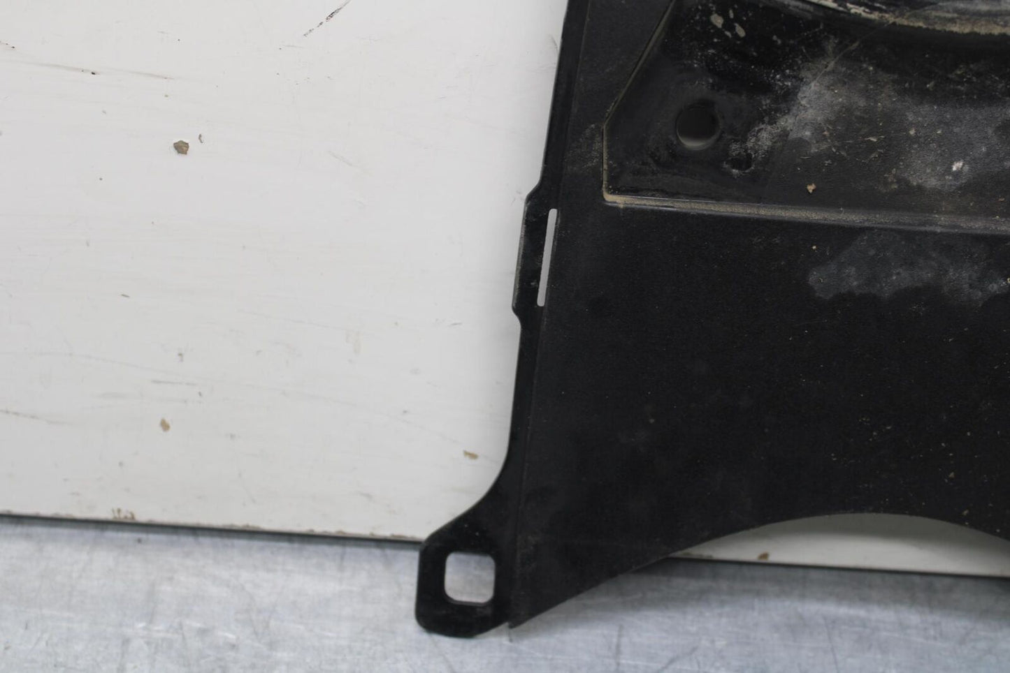 2011 Suzuki GSXR600 REAR BACK TAIL UNDERTAIL FAIRING COWL FENDER BB605