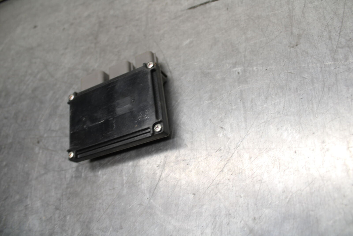 24 KAWASAKI NINJA 500 ABS RELAY ASSEMBLY FUSE BOX BB744