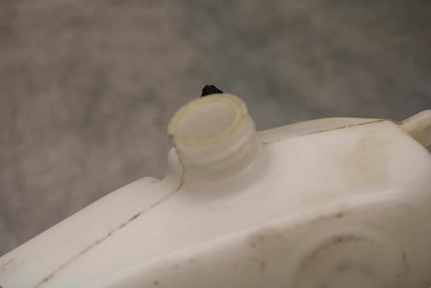 20-24 KTM 890 DUKE R COOLANT WATER TANK RESERVOIR BOTTLE BB627