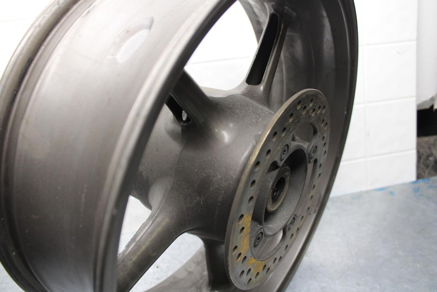 2009 Triumph Daytona 675 WHEEL AND REAR ROTOR BACK BRAKE DISC BB584