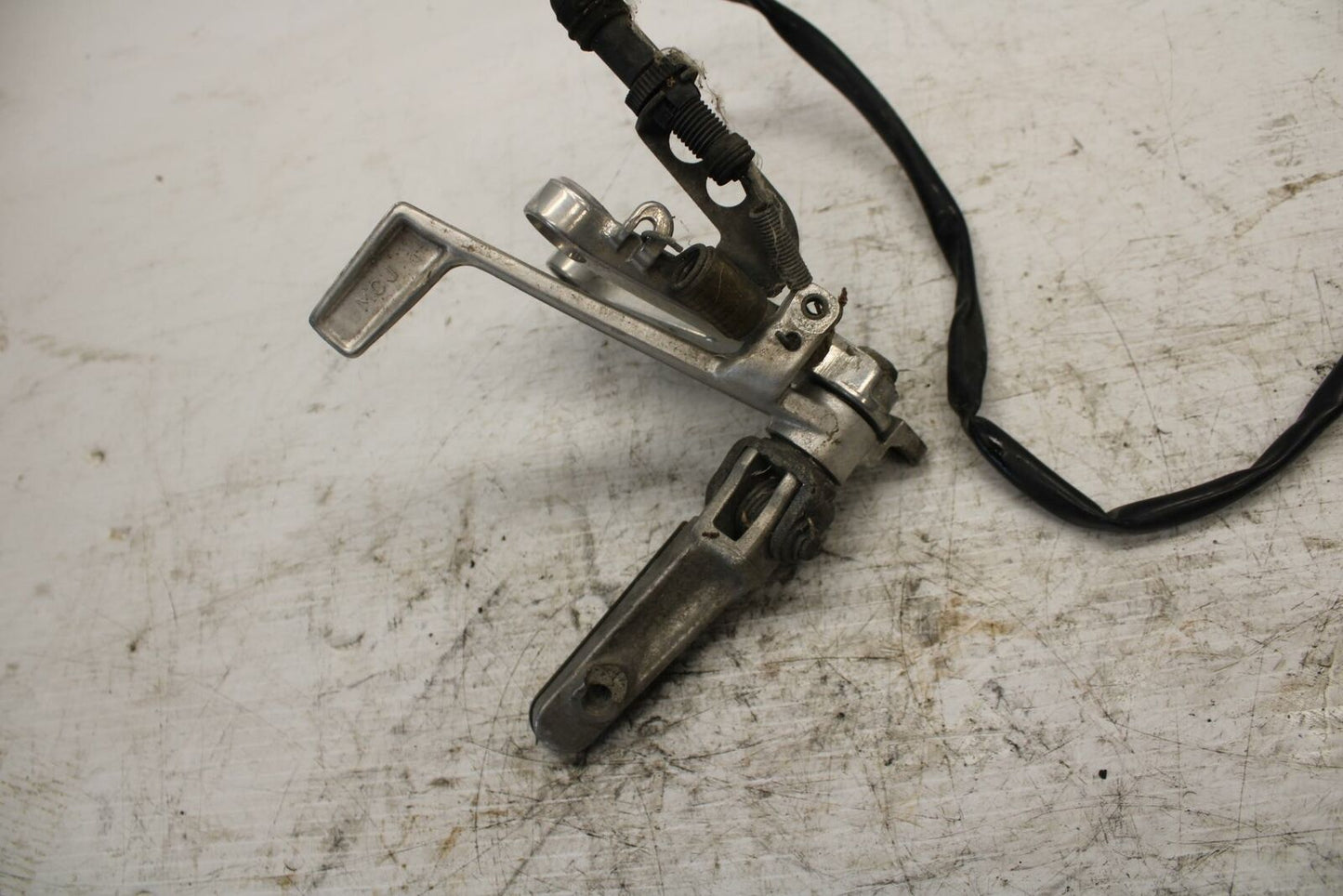 00-01 HONDA CBR929RR RIGHT REARSET REAR SET DRIVER FOOT PEG REST BB265