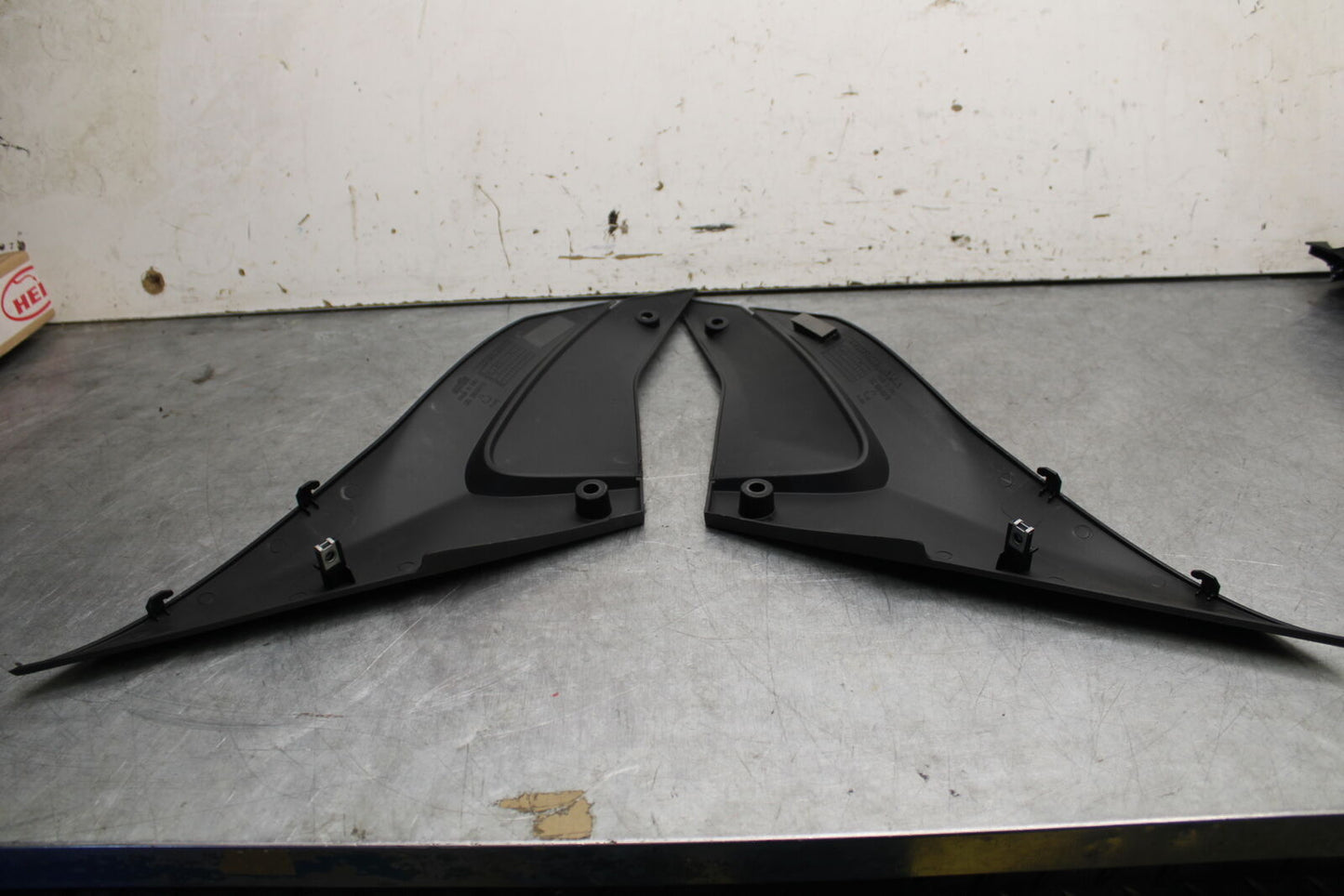 21-24 APRILIA RSV4 RIGHT LEFT FRONT SIDE SEAT PANELS COWLS FAIRINGS COVER BB668