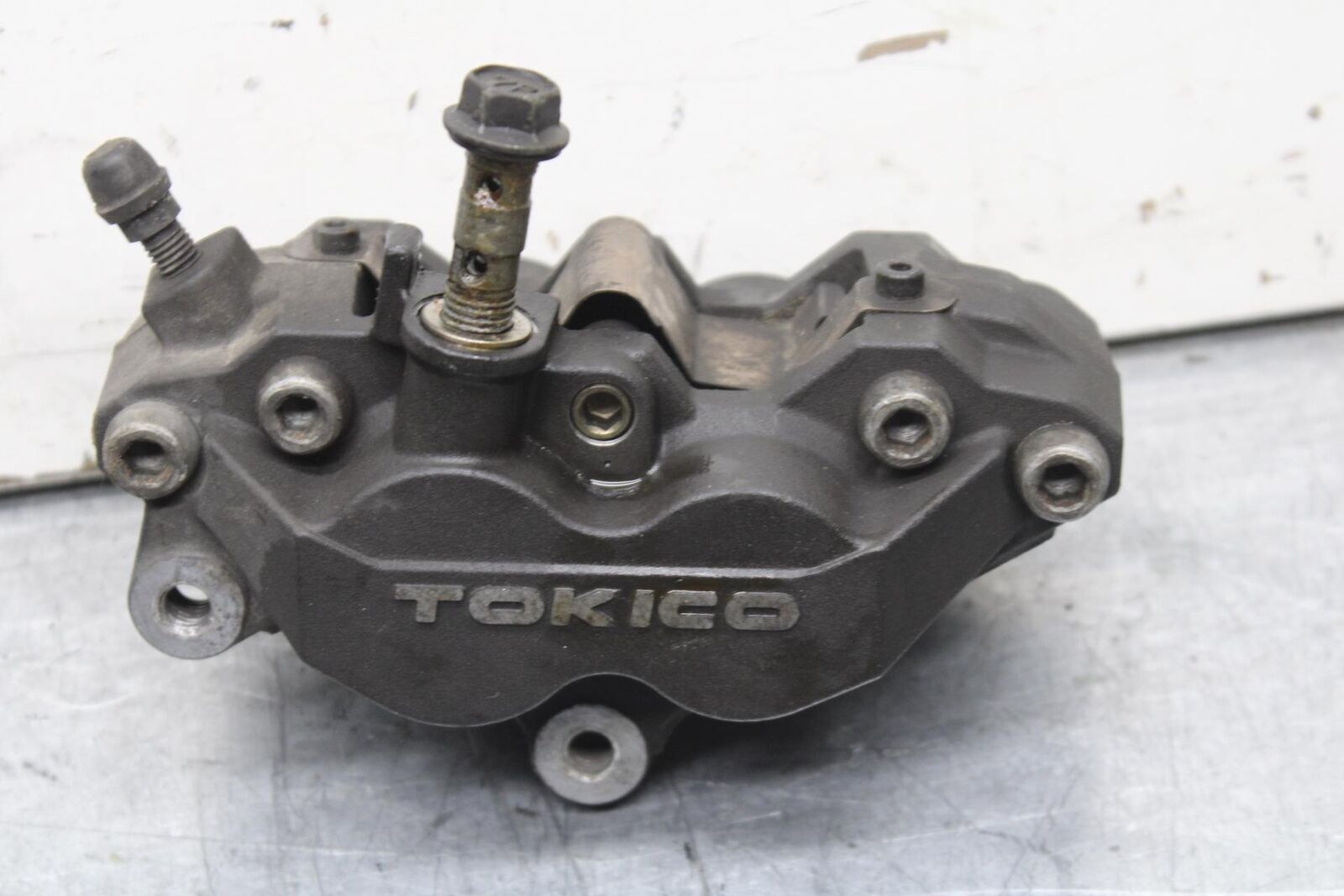 01-03 SUZUKI GSXR600 RIGHT LEFT FRONT BRAKE CALIPER SET PAIR CALIPERS BB633