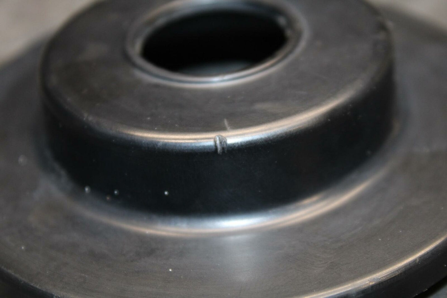 78 SUZUKI GS550E FRONT WHEEL HUB CAP COVER DISC BB212