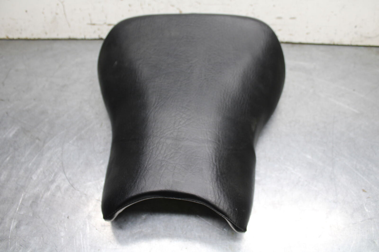 03-06 SUZUKI SV650 AFTERMARKET FRONT DRIVERS SEAT PAD SADDLE PILLION BB392