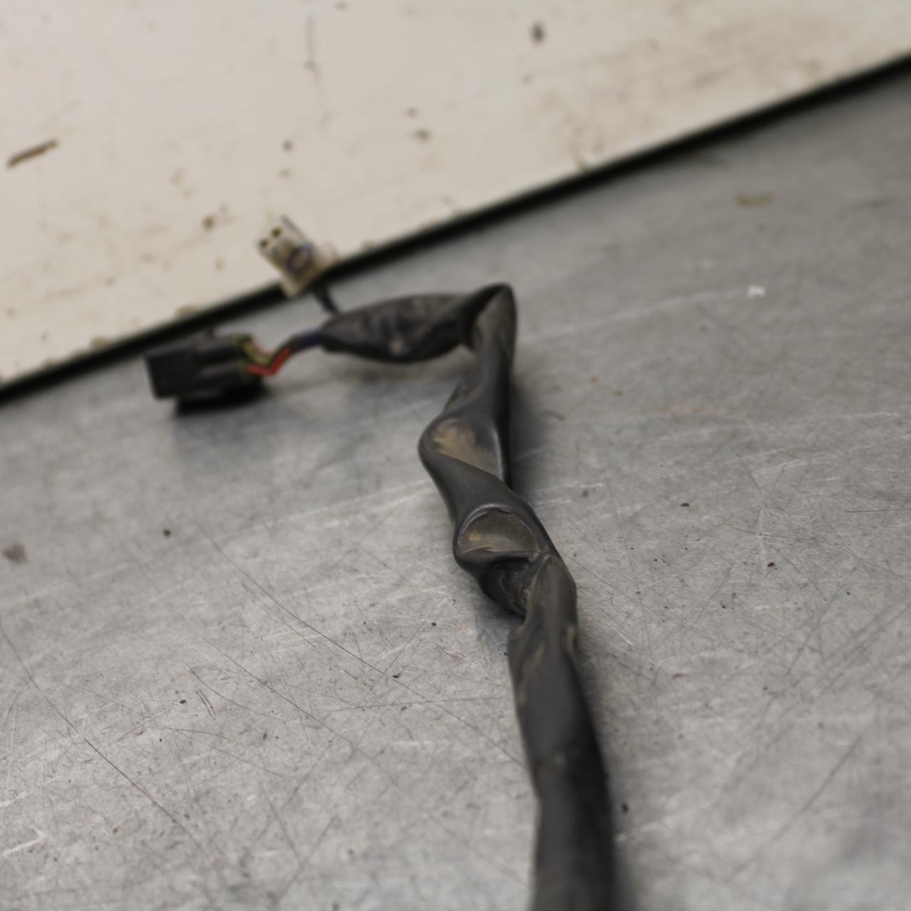 16-24 KTM 390 RC RIGHT THROTTLE GRIP BB648