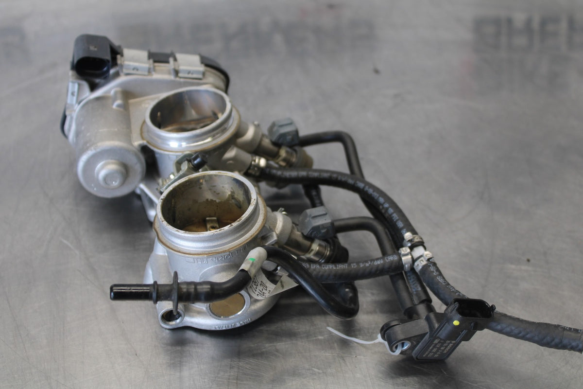 20-23 APRILIA RS660 MAIN FUEL INJECTORS / THROTTLE BODIES BB889