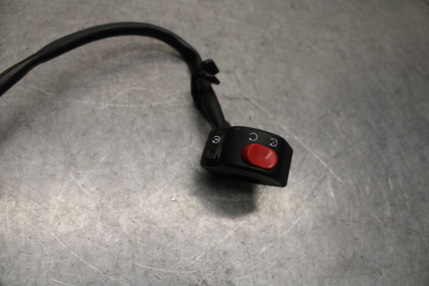 09-11 TRIUMPH DAYTONA 675 RIGHT CLIP ON HANDLE KILL OFF START SWITCH BB652