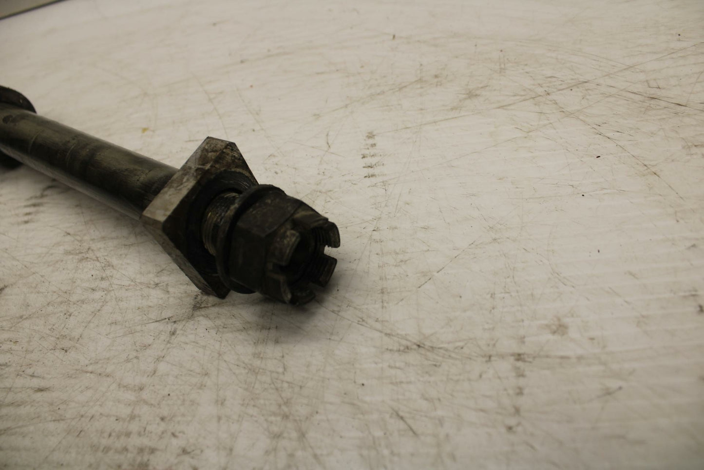 07-08 KAWASAKI NINJA ZX6R REAR AXLE BACK WHEEL RIM PIVOT BOLT AXEL BB274