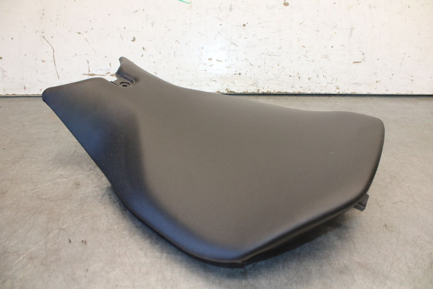 12-15 DUCATI 1199 PANIGALE FRONT DRIVERS SEAT PAD SADDLE PILLION BB699