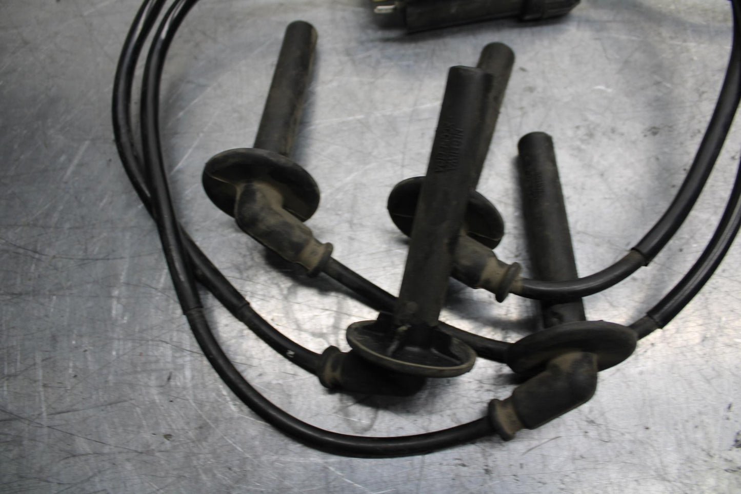 2001 Honda ST1100 IGNITION COILS COIL SPARK PLUG CAPS BB77