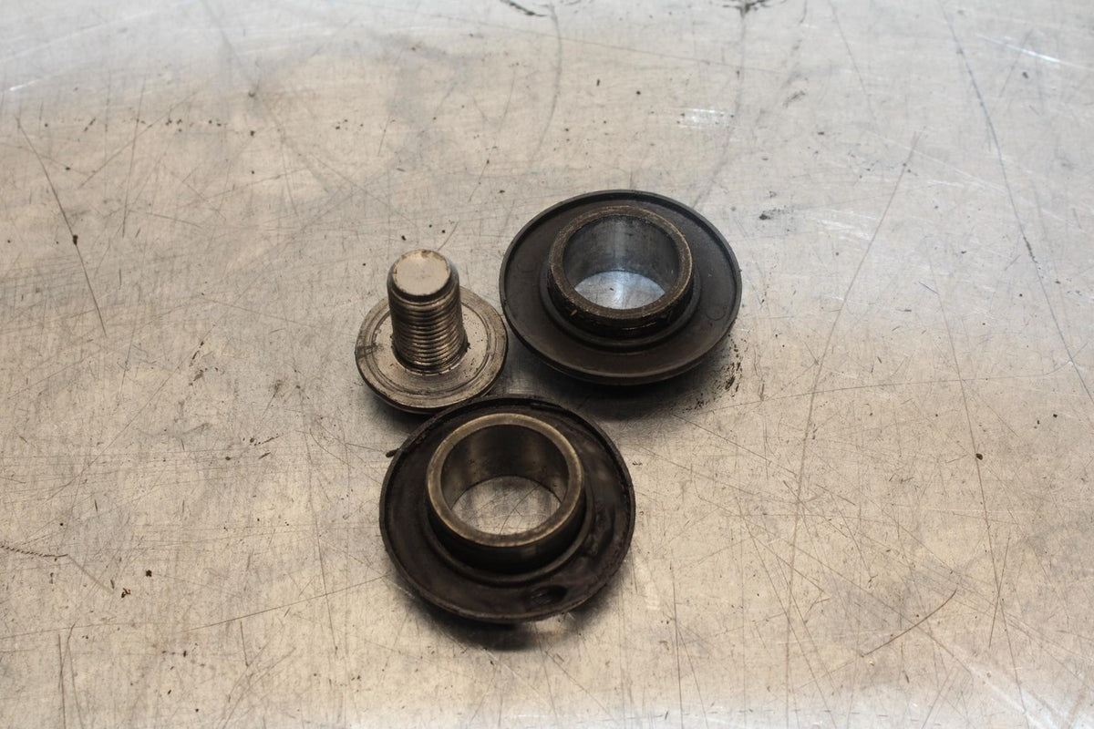 2007 Yamaha YZF R6 FRONT WHEEL AXLE BOLT SPACERS BB590
