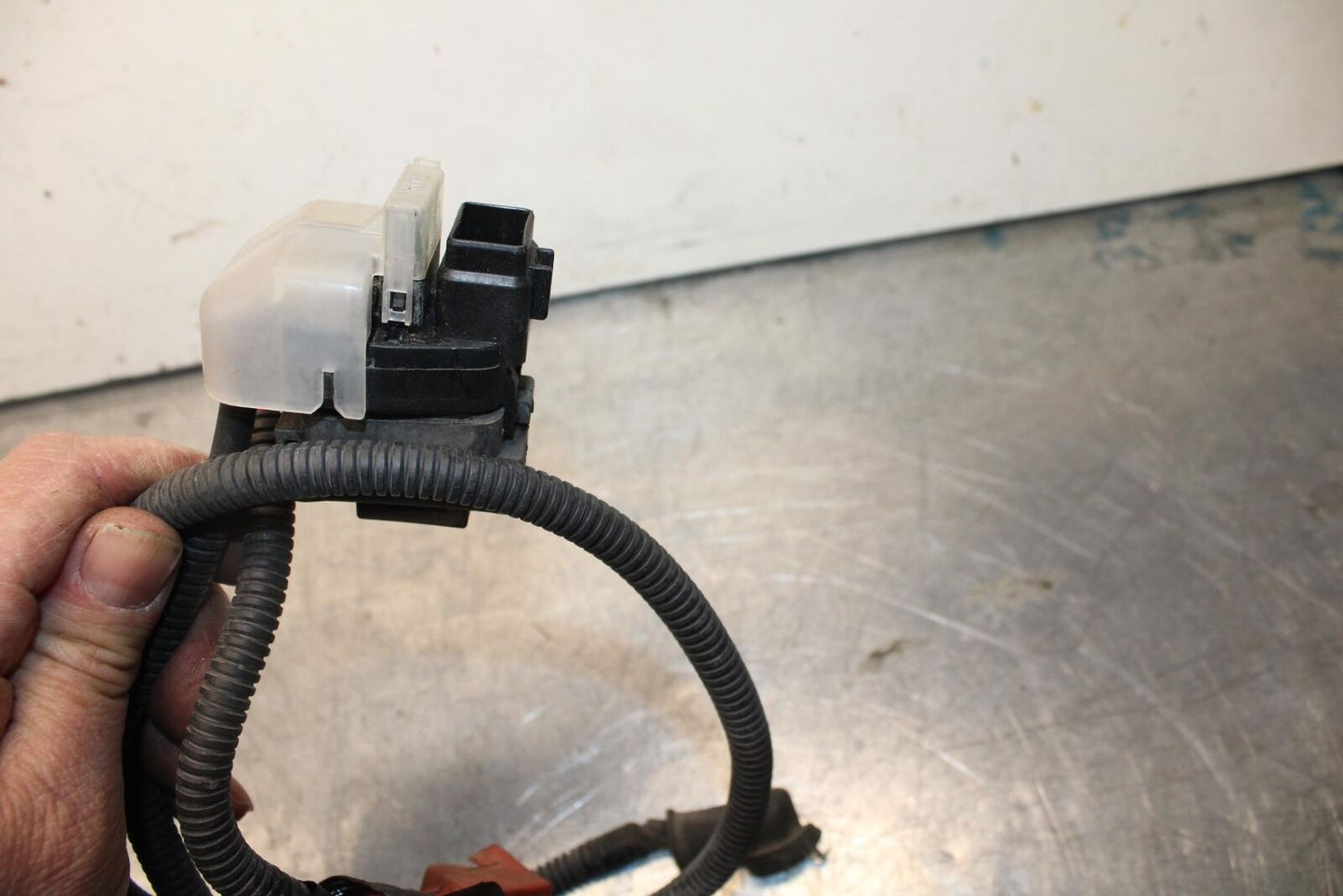 01 SUZUKI GSXR1000 ENGINE STARTER RELAY STARTING MOTOR SWITCH 31800-35F00 BB100