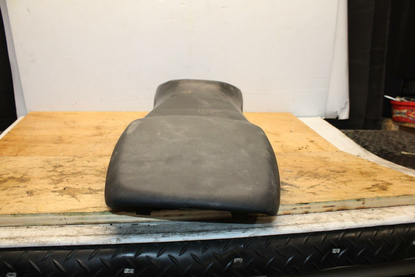 04-09 SUZUKI GS500F FRONT REAR SEAT SADDLE BB 335