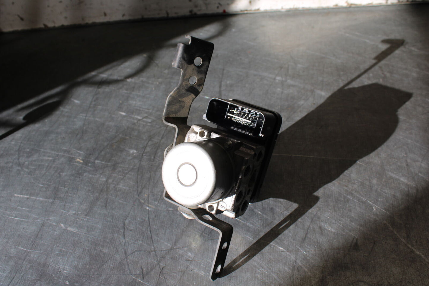 19-22 KAWASAKI Z400 ABS PUMP UNIT MODULE BB708