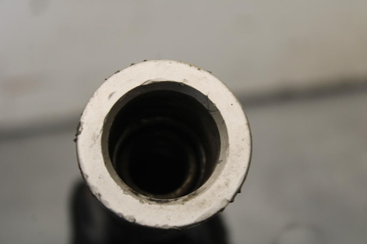 01-03 SUZUKI GSXR600 FRONT WHEEL RIM AXLE PIVOT BOLT  BB633