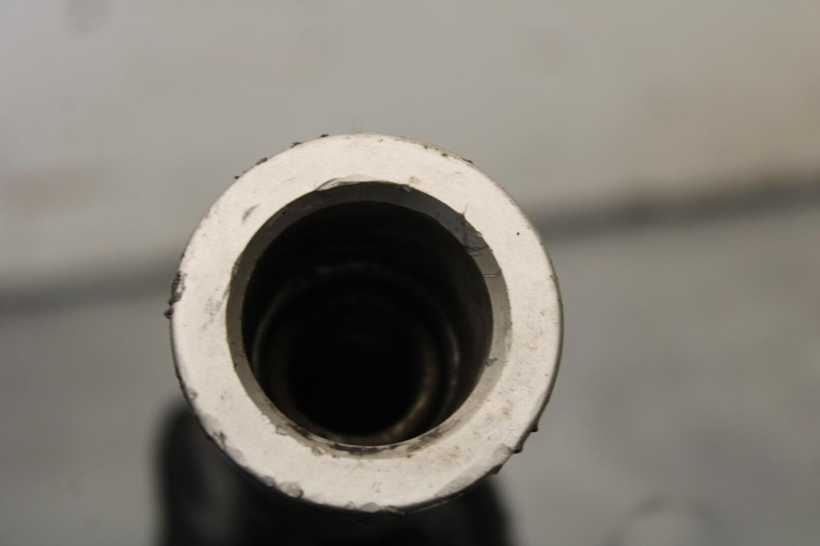 01-03 SUZUKI GSXR600 FRONT WHEEL RIM AXLE PIVOT BOLT  BB633