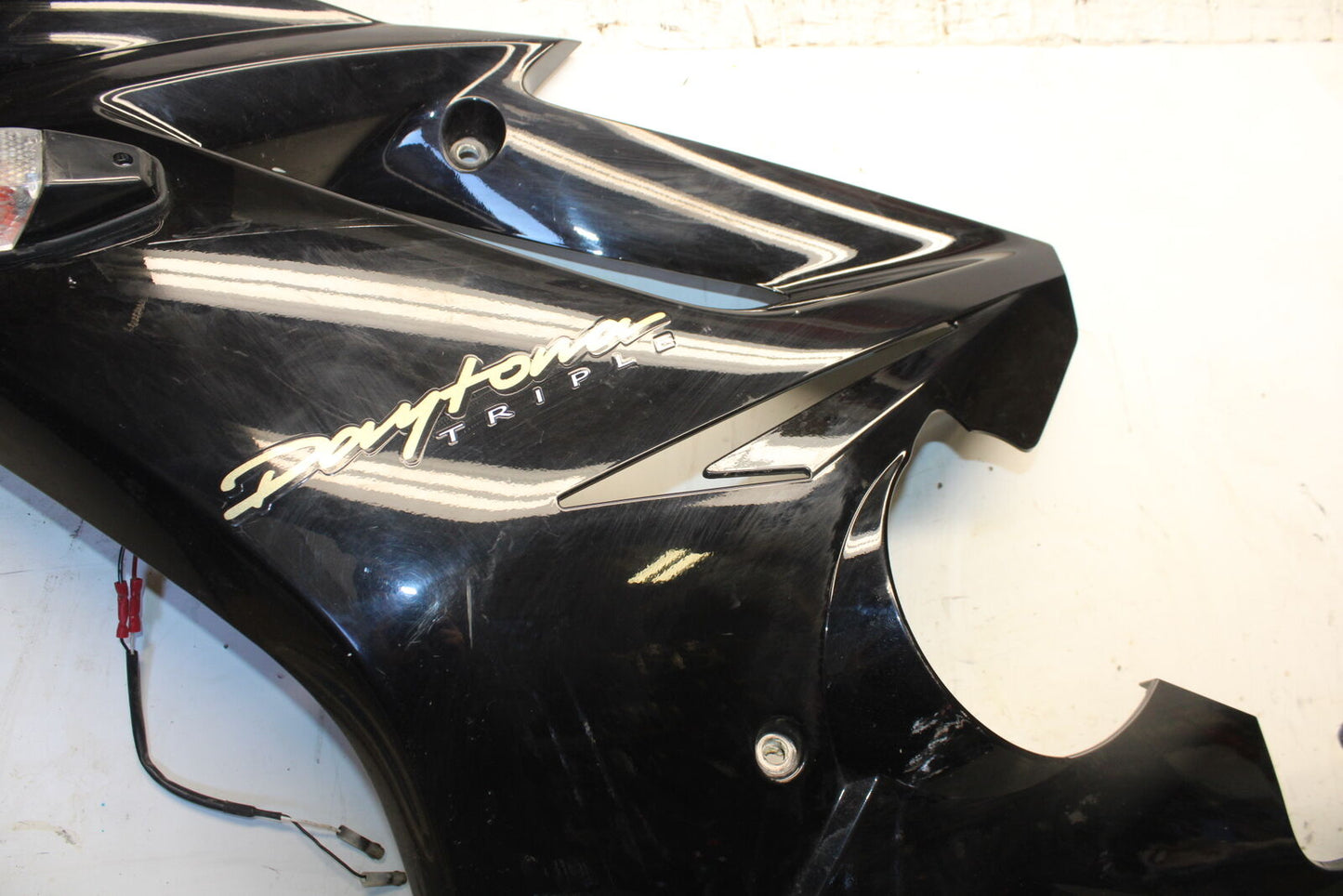 07-08 TRIUMPH DAYTONA 675 LEFT LOWER MID UPPER SIDE FAIRING COWL BB685