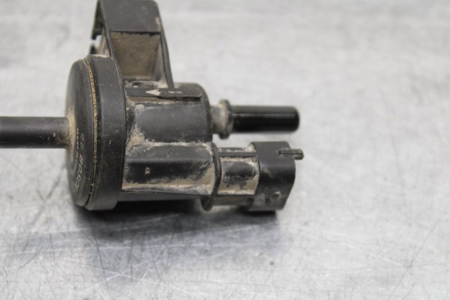 21-23 KTM 890 ADVENTURE FUEL TANK BREATHER VALVE SENSOR BB629