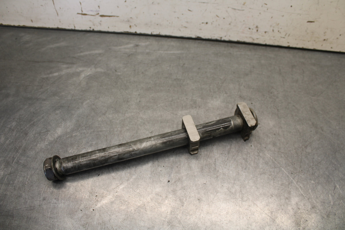 05-06 HONDA CBR600RR REAR AXLE BACK WHEEL BOLT AXEL 42301-MEE-D00 BB655