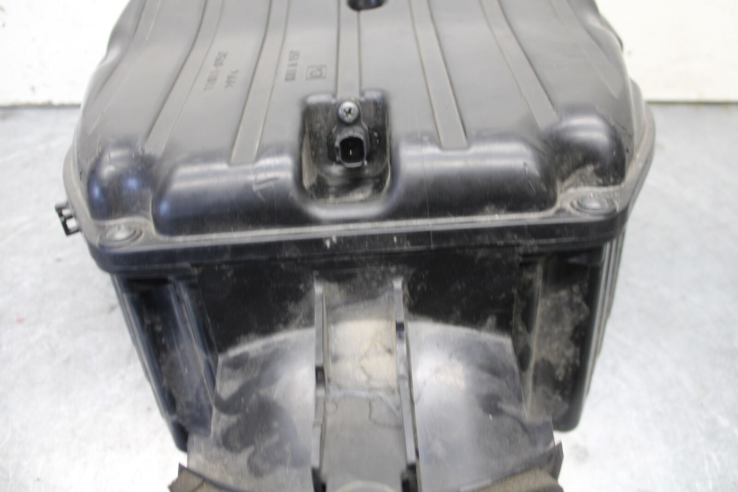 13-18 KAWASAKI NINJA ZX6R AIRBOX AIR INTAKE FILTER BOX BB682