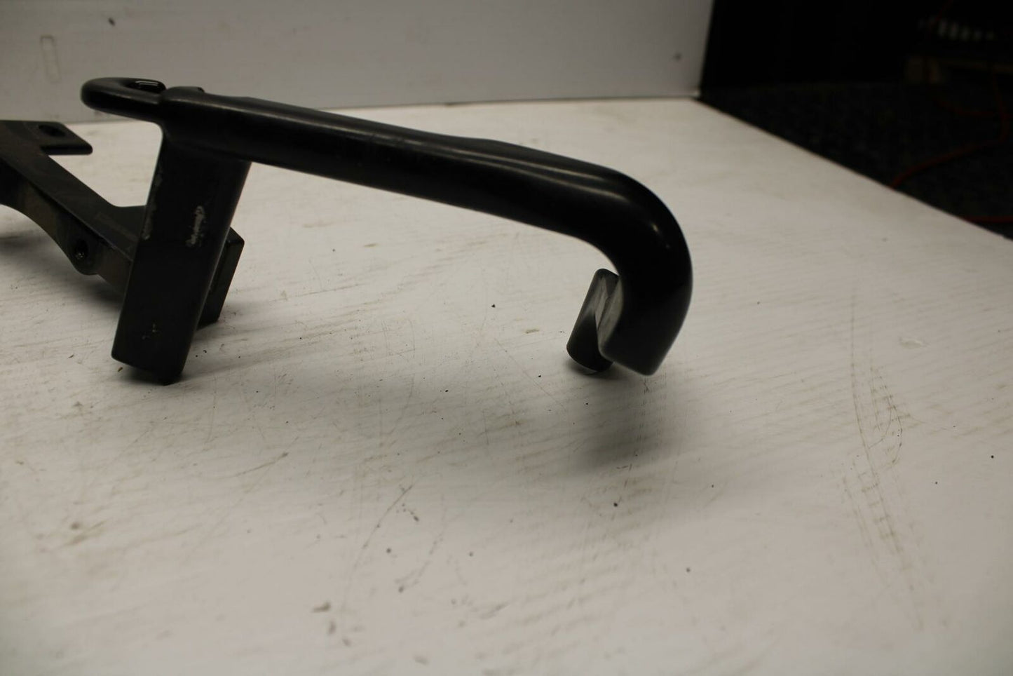 86-06 KAWASAKI CONCOURS 1000 ZG1000A PASSENGER REAR SEAT GRAB BAR HANDLE BB292