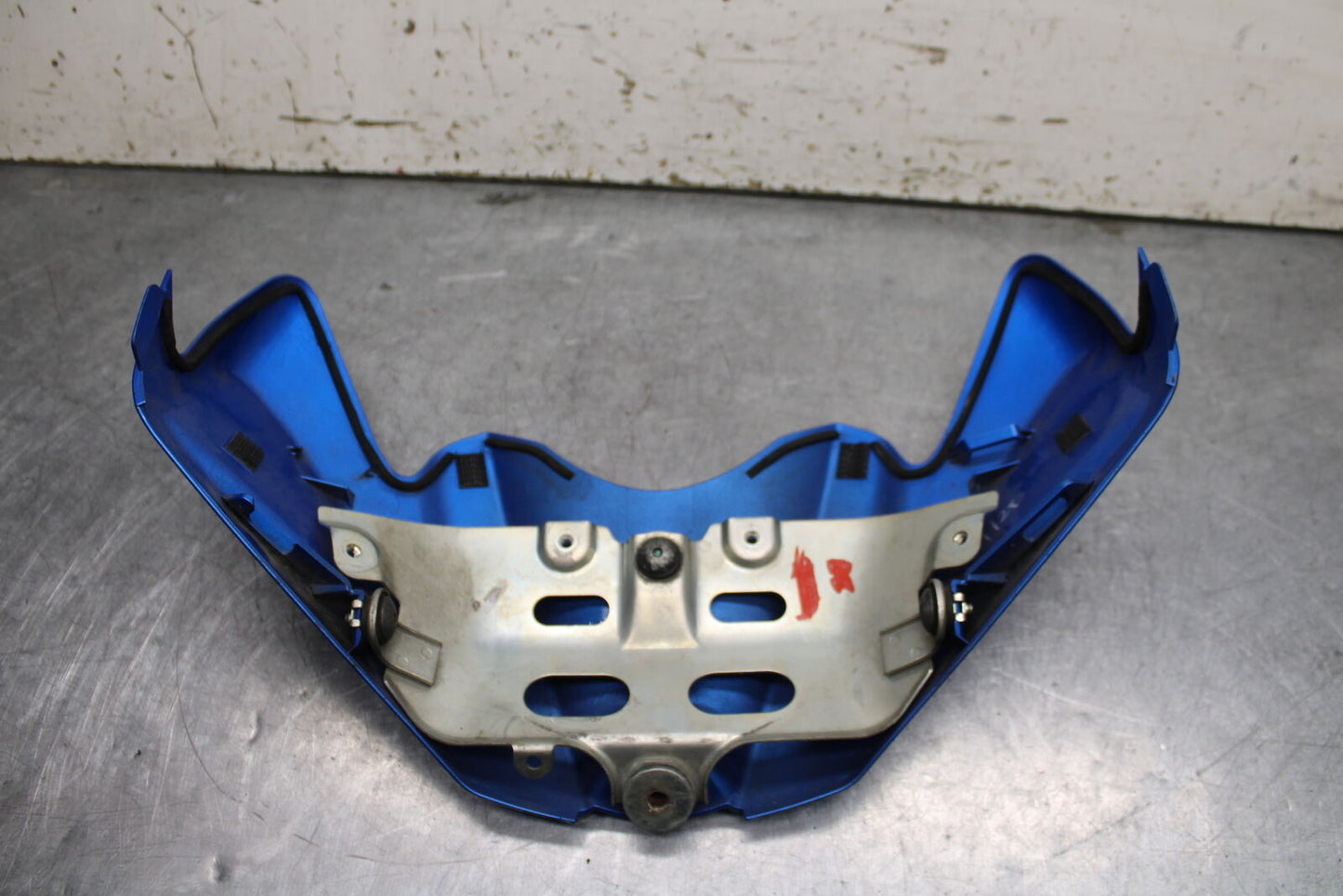 2009 Suzuki GSXR600 GAS TANK FUEL CELL COVER FAIRING COWL BB116