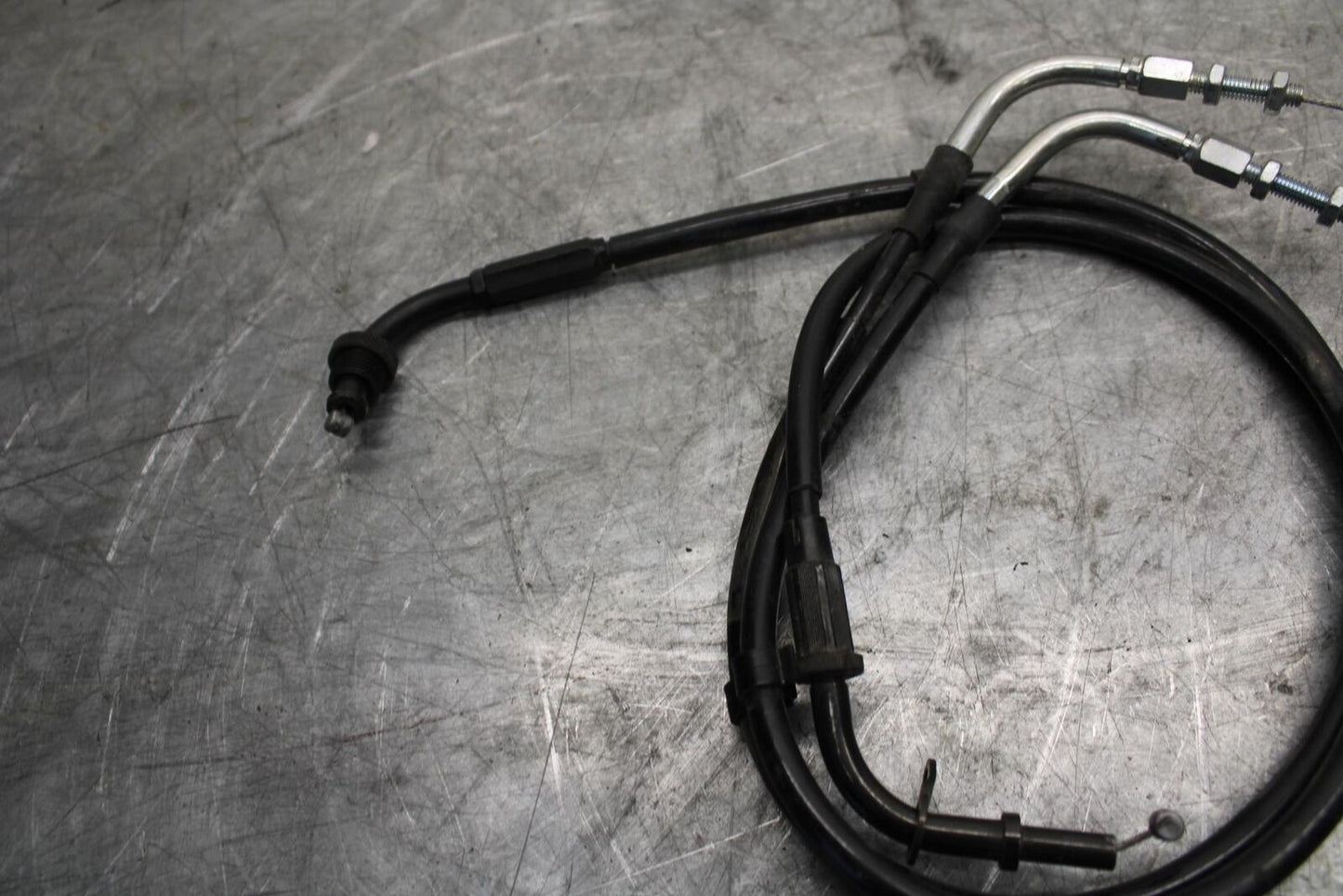 1993 Suzuki GSXR1100W THROTTLE CABLES LINES BB46