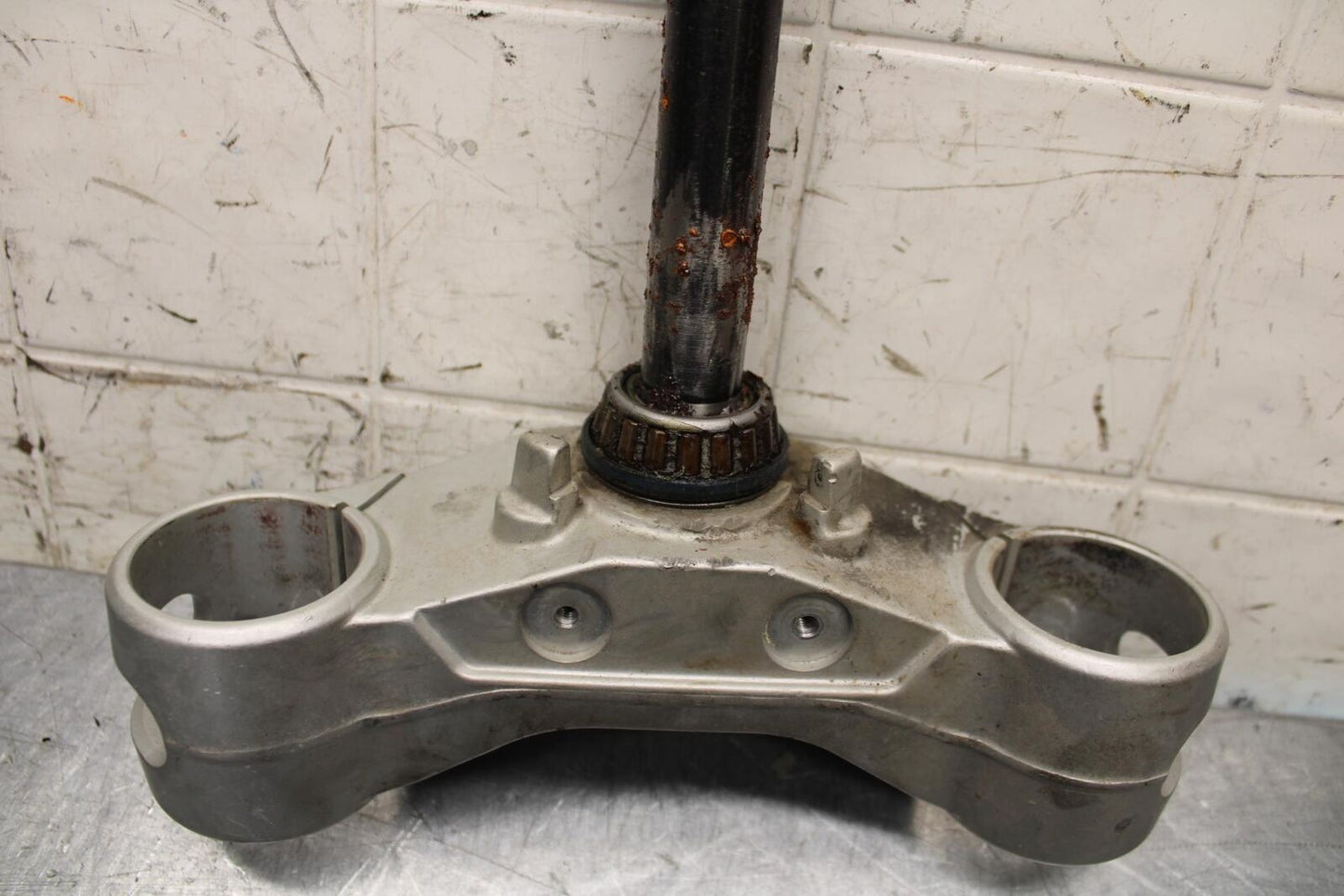 2008 Aprilia Shiver 750 SL750 FRONT FORKS CLAMP LOWER TRIPLE TREE STEM BB551