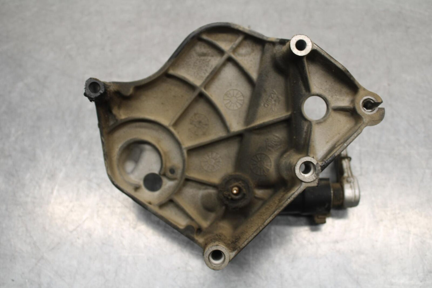 09-16 SUZUKI GSXR1000 ENGINE SPROCKET COVER BB642