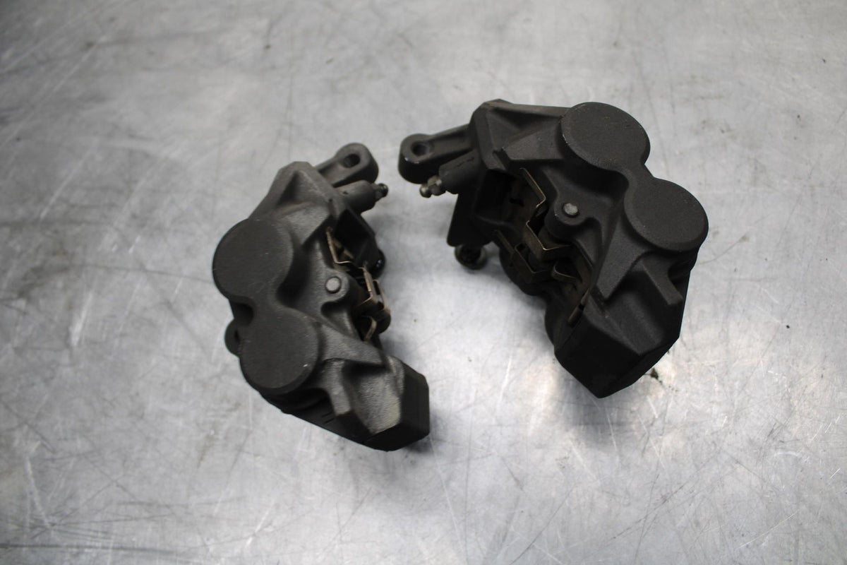 16-22 YAMAHA XSR 700 RIGHT LEFT FRONT BRAKE CALIPER SET PAIR CALIPERS BB475