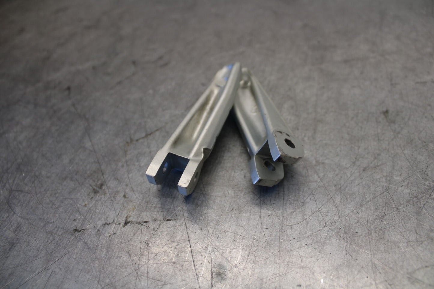 07-08 DUCATI 1098 FRONT FOOT RESTS PEGS STEPS SET PAIR BB699