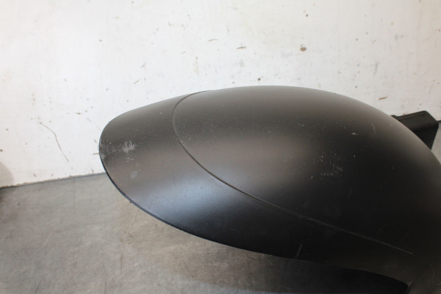 06-07 DUCATI MONSTER 695 REAR BACK FENDER MUD GUARD 56510301A BB674