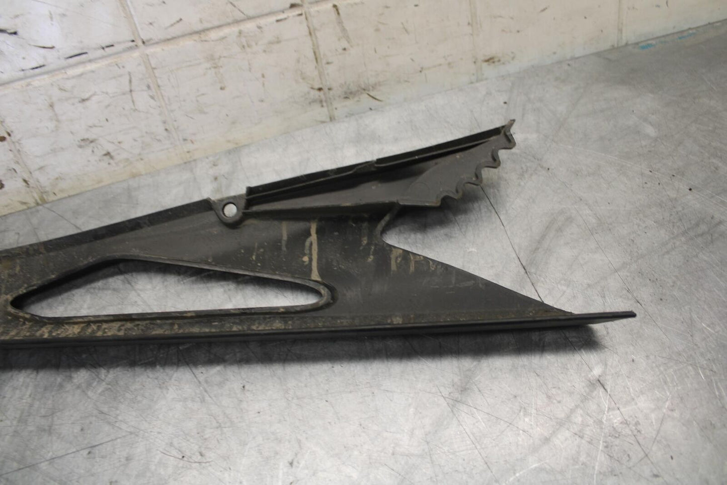 22 KTM 890 ADVENTURE REAR BACK DRIVE CHAIN GUARD COVER SHIELD BB514