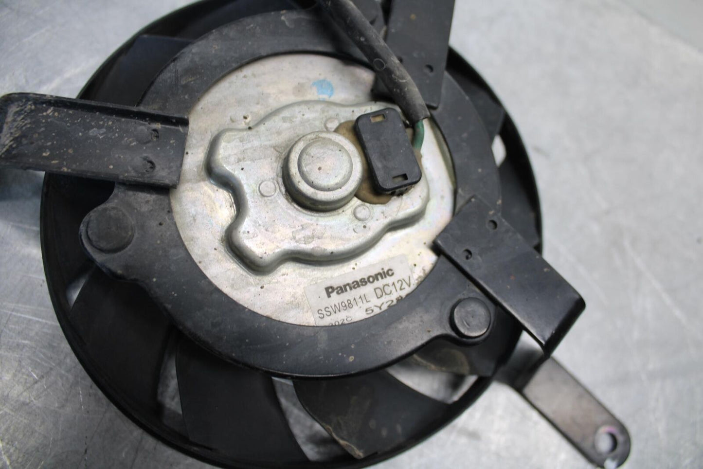 2006 Triumph Daytona 675 Triple ENGINE RADIATOR COOLING FAN BB434