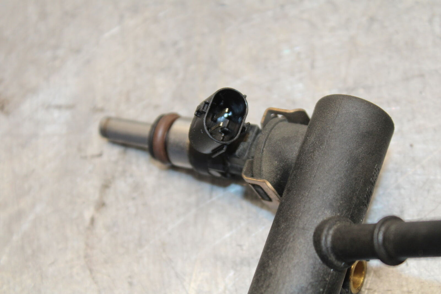 19-21 TRIUMPH SPEED TWIN 1200 MAIN FUEL INJECTORS BB653