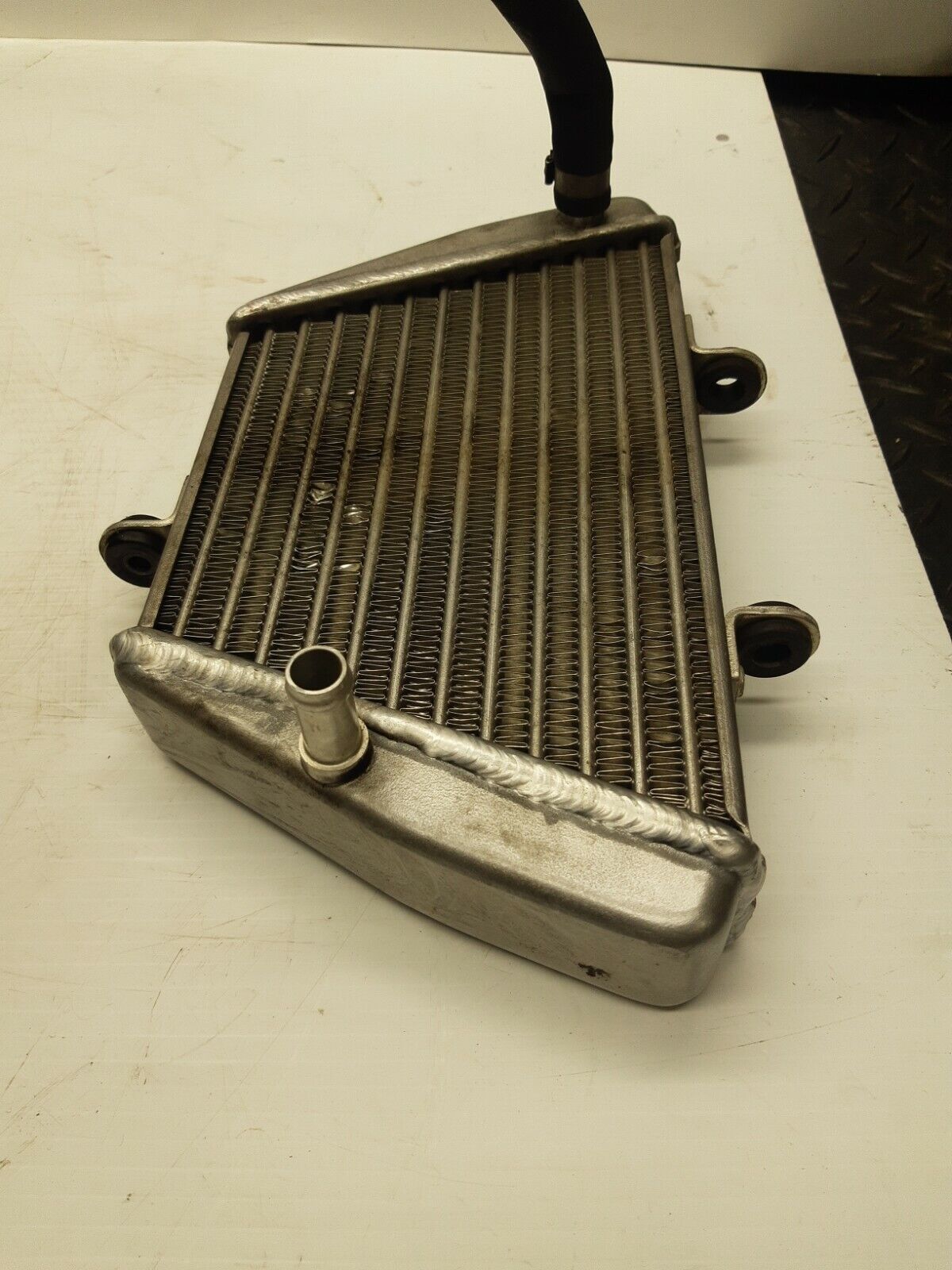 10-11 APRILIA RSV4 R ENGINE MOTOR OIL COOLER BB202