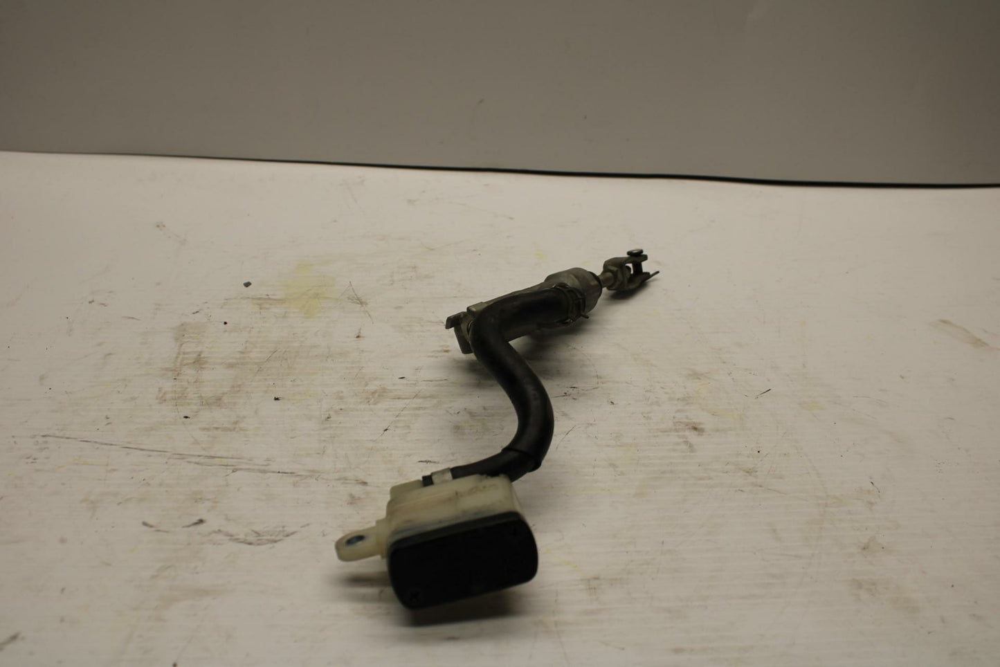 06-07 SUZUKI GSXR600 REAR BACK BRAKE MASTER CYLINDER W RESERVOIR BB245
