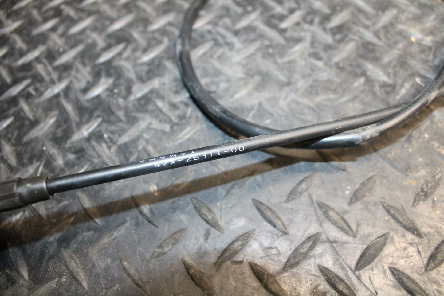 84-85 YAMAHA VIRAGO 1000 THROTTLE CABLES LINES BB173
