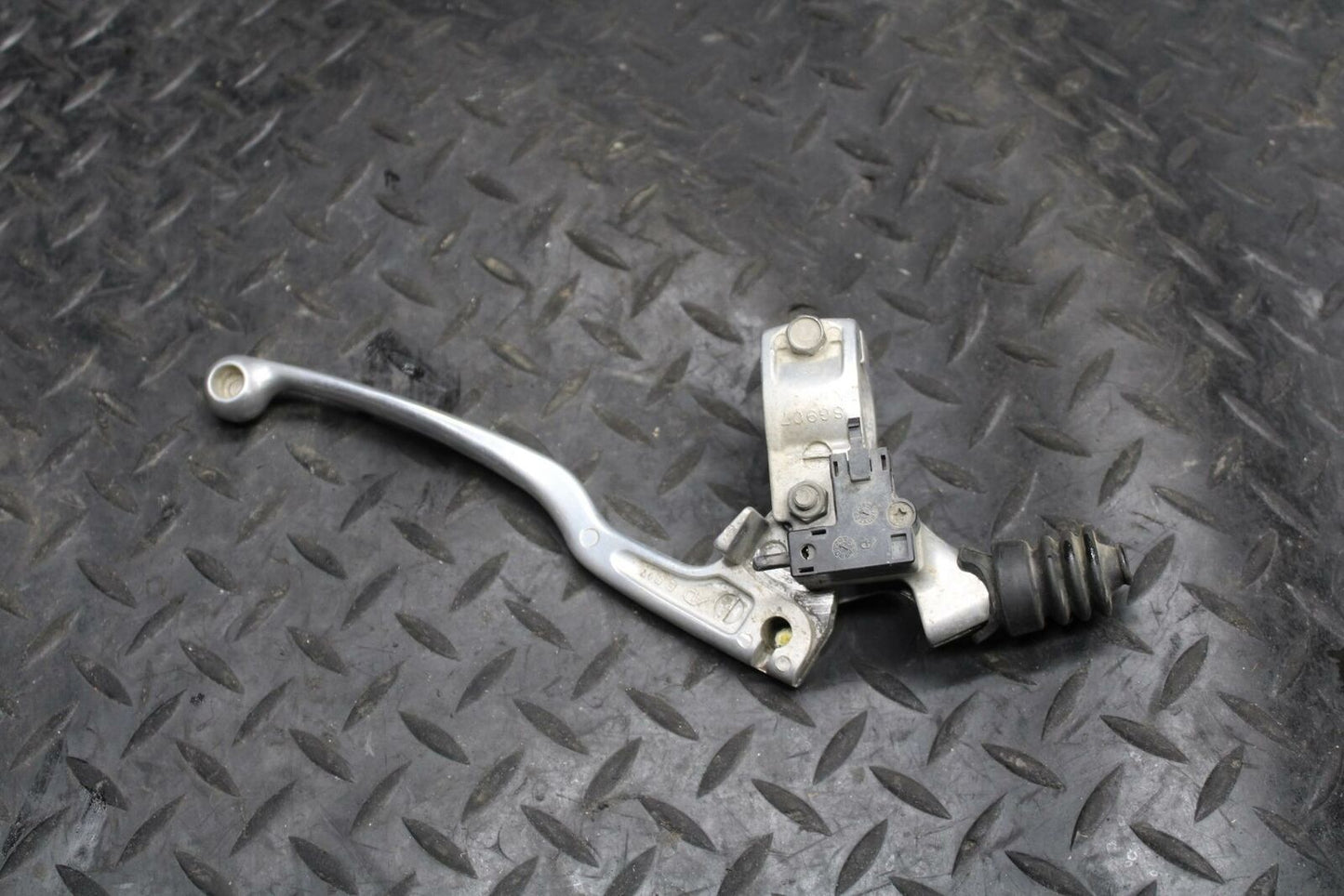 02 YAMAHA V STAR 1100 CLUTCH PERCH MOUNT WITH LEVER BB199