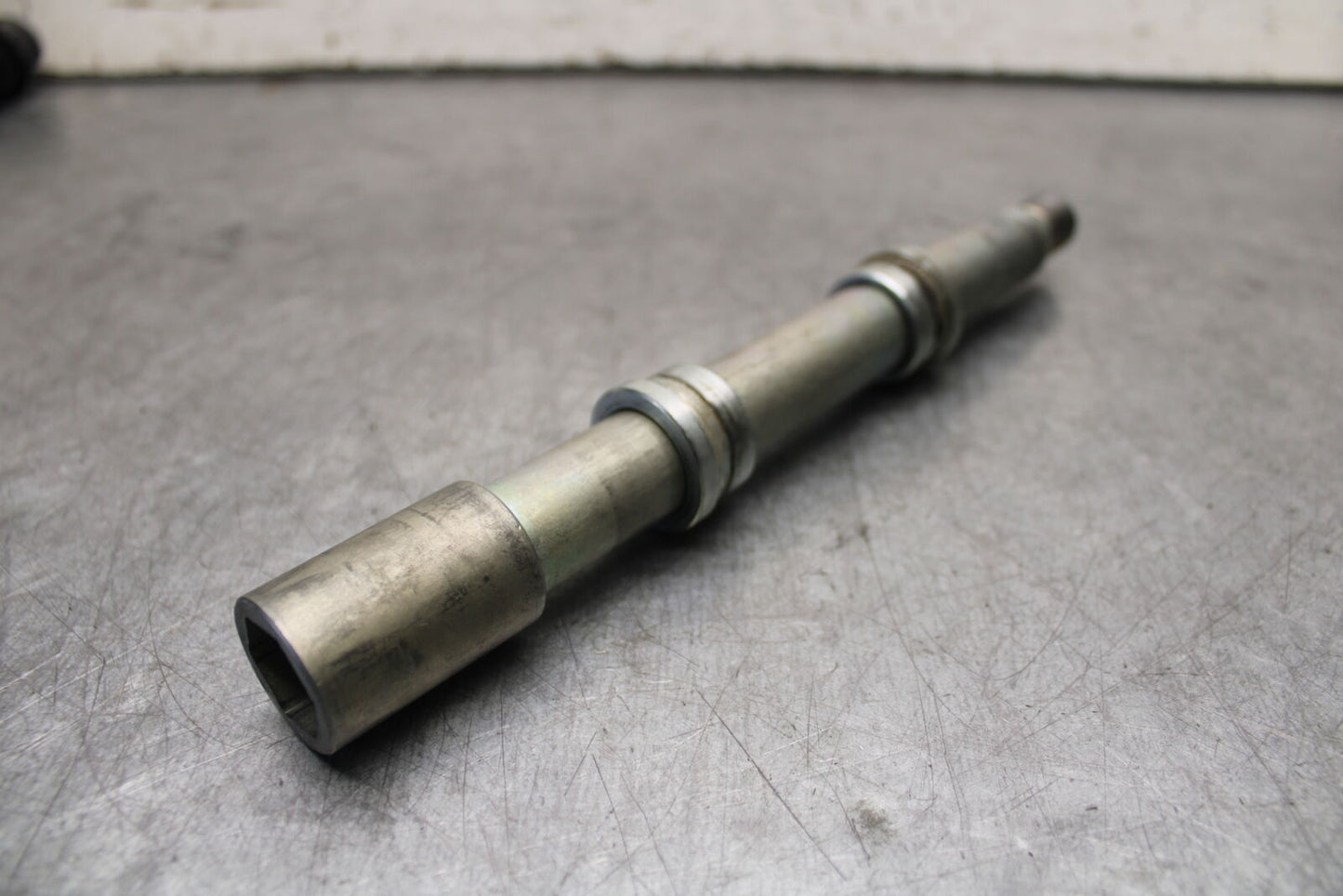 22-24 YAMAHA XSR900 FRONT WHEEL RIM AXLE PIVOT BOLT BB683