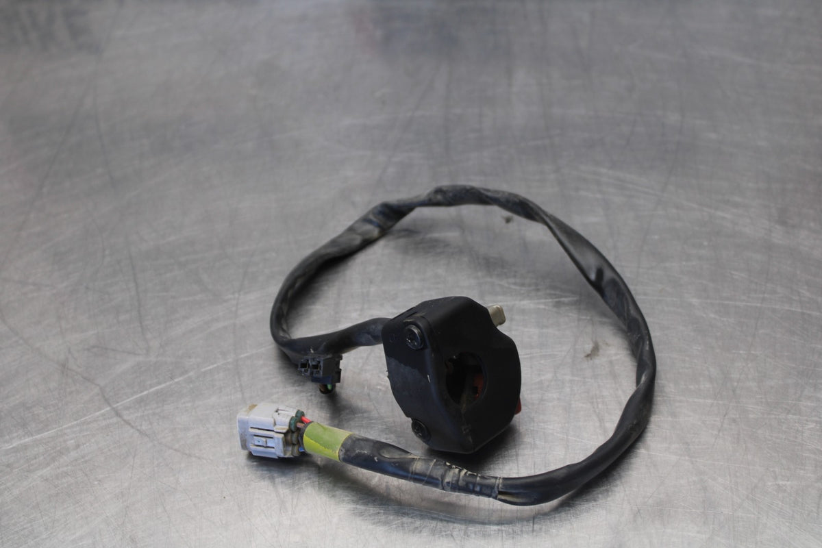 24 KAWASAKI NINJA ZX6R ZX636 ABS 40TH ANNIVERSARY RIGHT KILL START SWITCH BB911