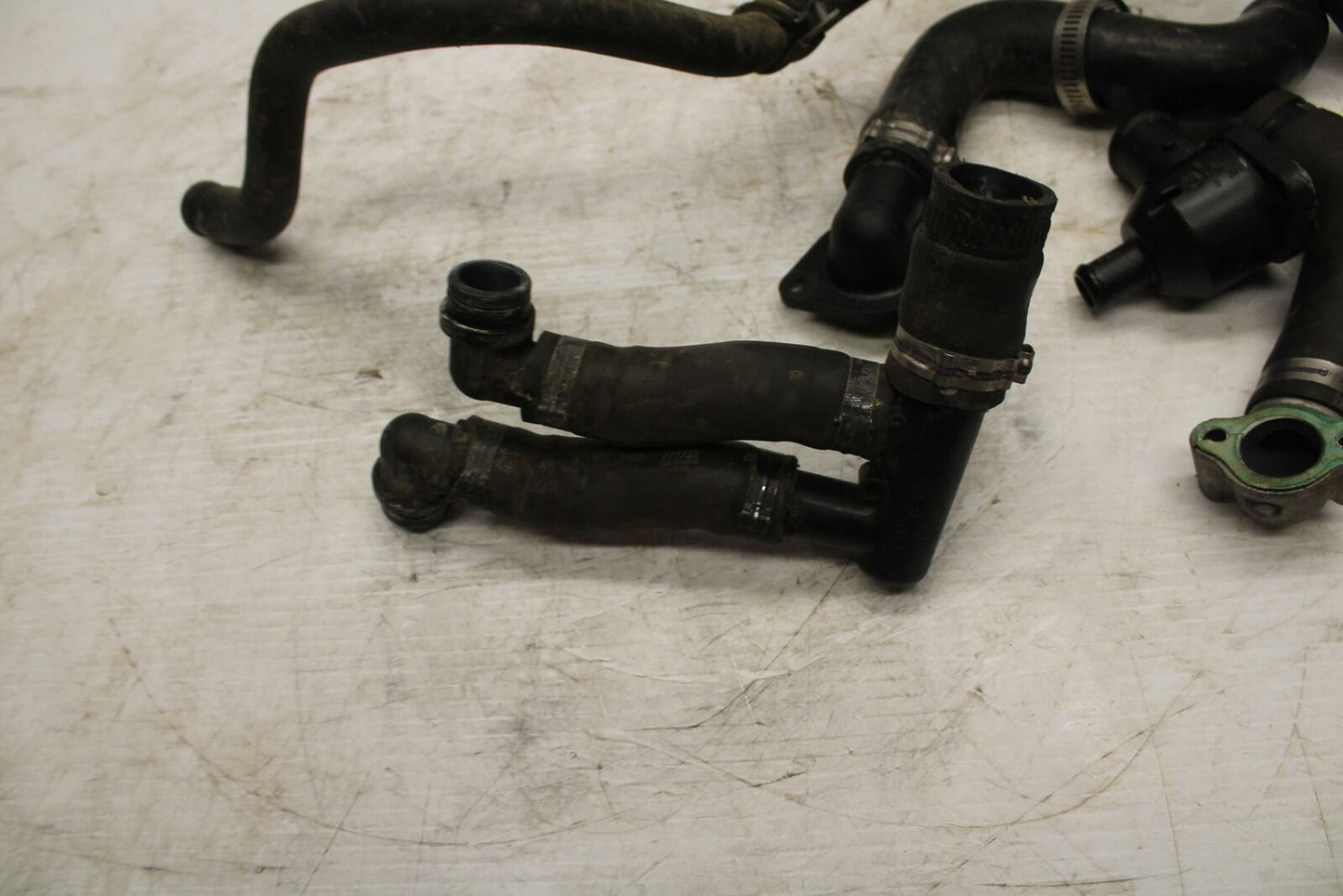 10-11 APRILIA RSV4 RADIATOR HOSES ENGINE COOLANT WATER PIPES HOSE BB268