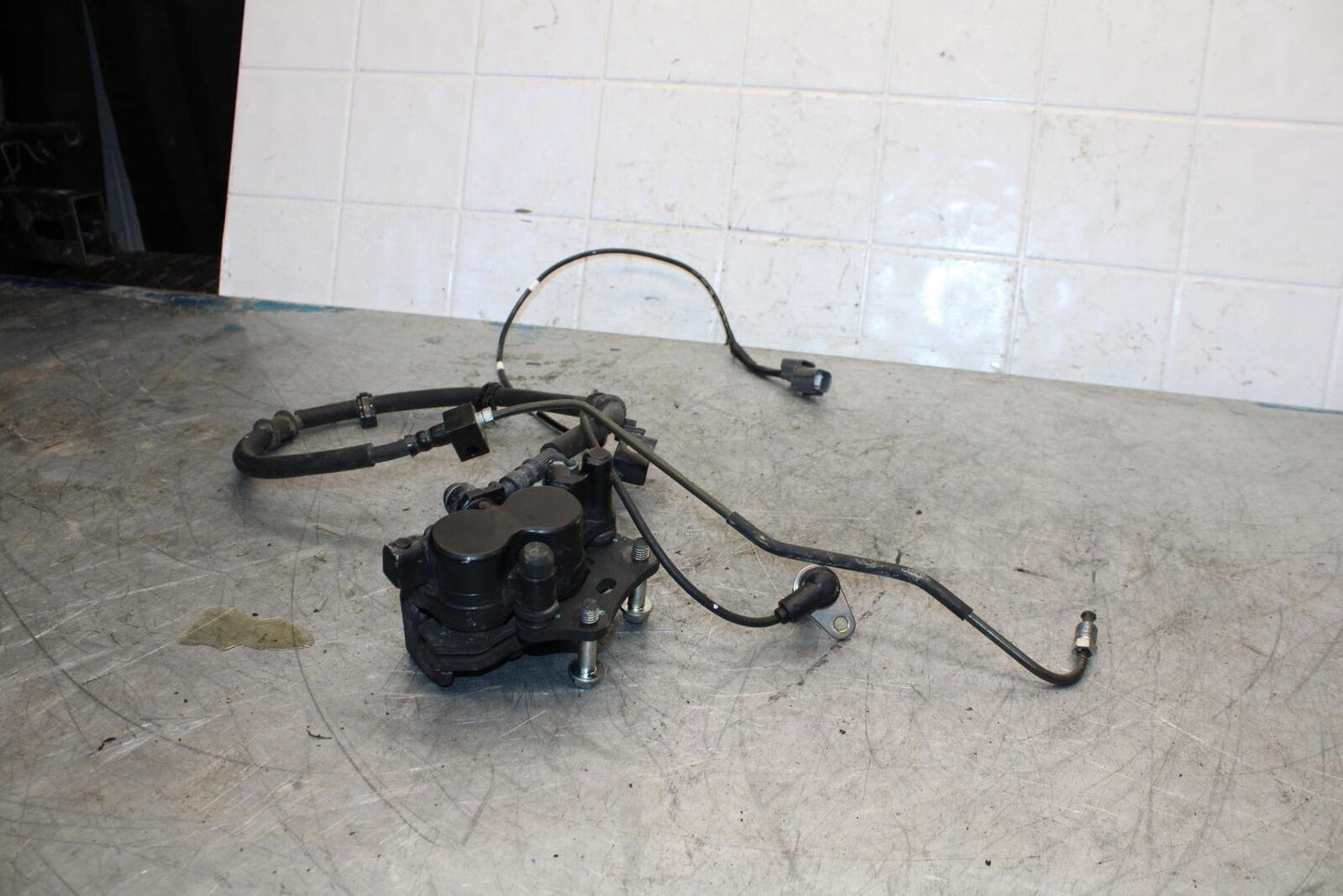 13-17 KAWASAKI NINJA 300 FRONT BRAKE CALIPER BB429