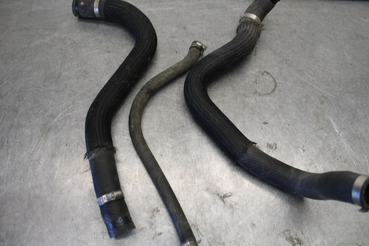 04 SUZUKI GSXR600 RADIATOR HOSES ENGINE COOLANT WATER PIPES HOSE SET BB676