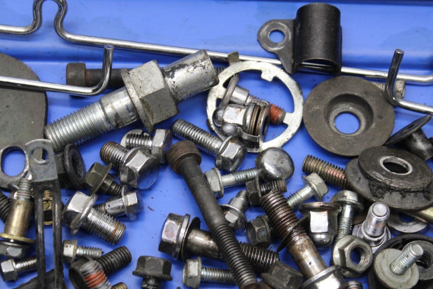 98-02 HONDA SHADOW AERO 1100 ENGINE MOUNTING BOLTS HARDWARE MOTOR SCREWS BB106